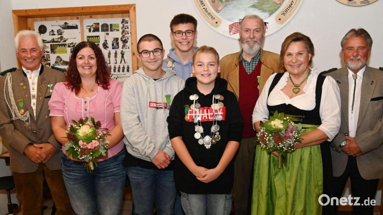 Königsproklamation bei den Freischütz Karmensölden | Onetz