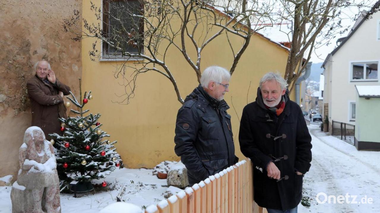Skulptur von Giulio Bazzanella schmückt jetzt das Zaubergärtlein