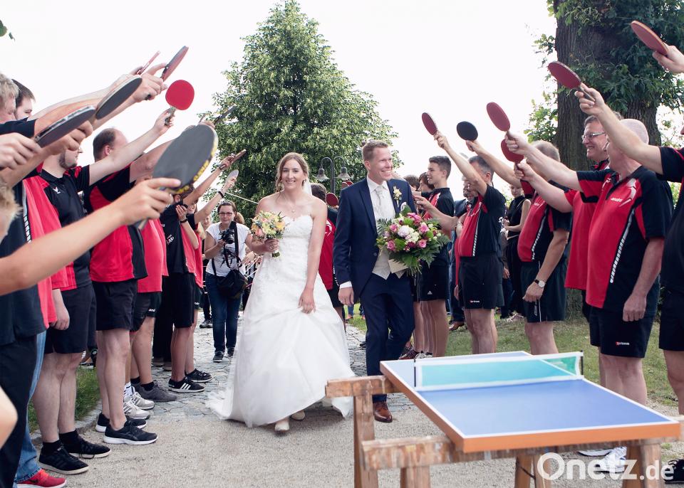 Aufschlag nach der Hochzeit | Onetz