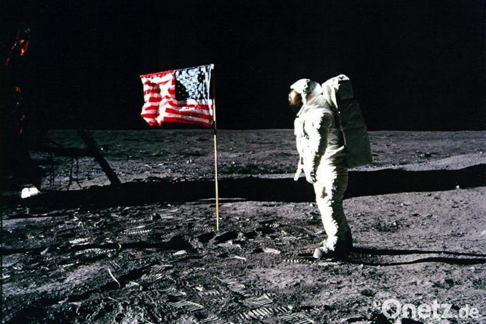 Steht Die Amerikanische Flagge Noch Auf Dem Mond