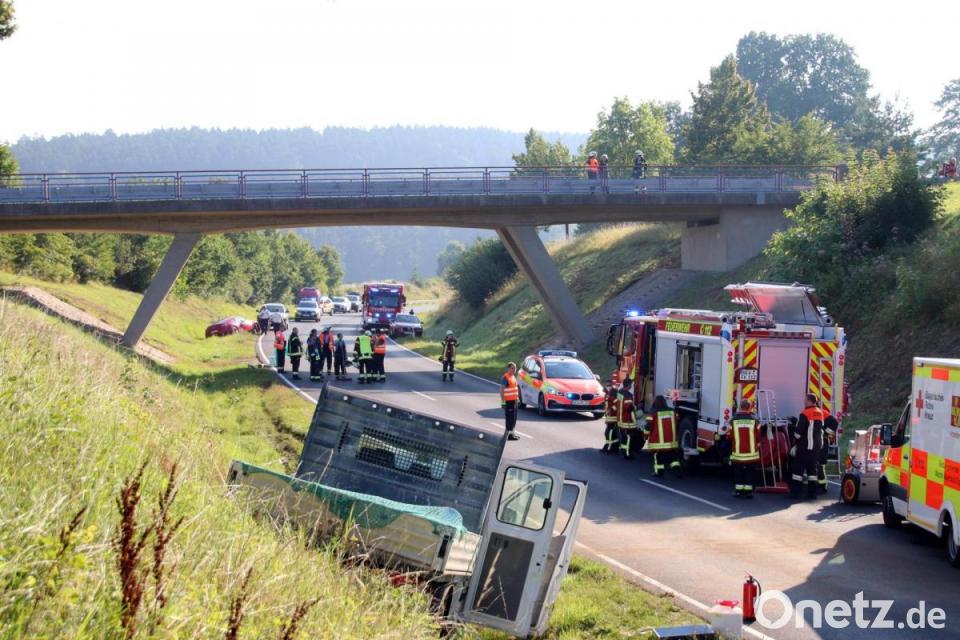 Drei Verletzte Nach Unfall Auf B470 Onetz
