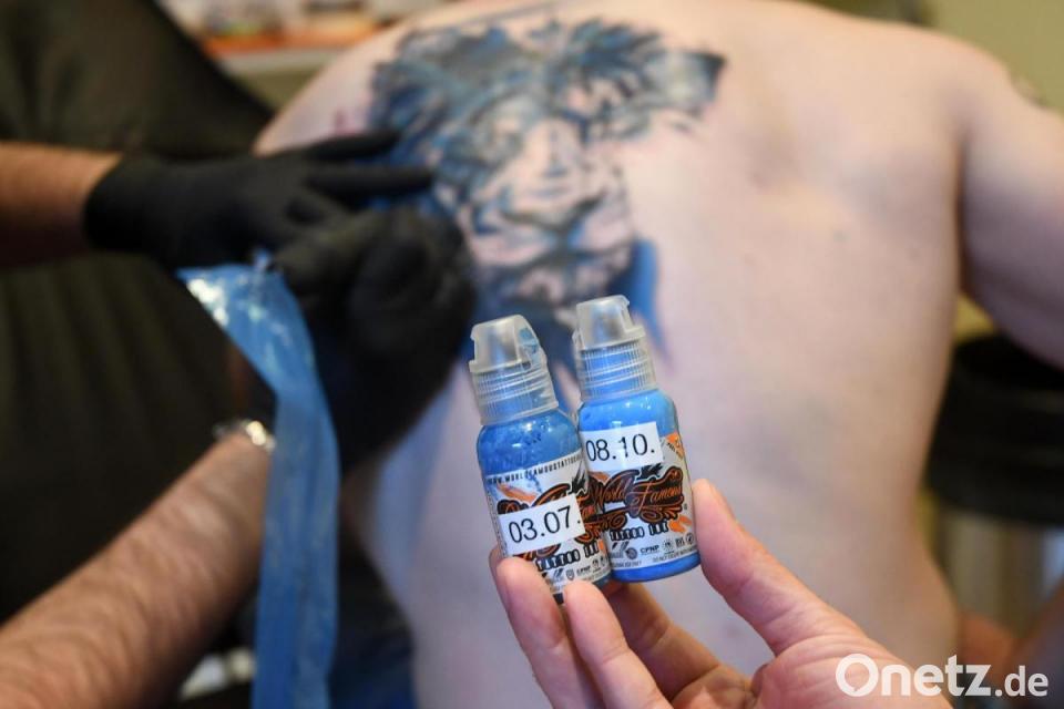 Wird Es In Weiden Und Der Region Bald Keine Farbigen Tattoos Mehr Geben Onetz