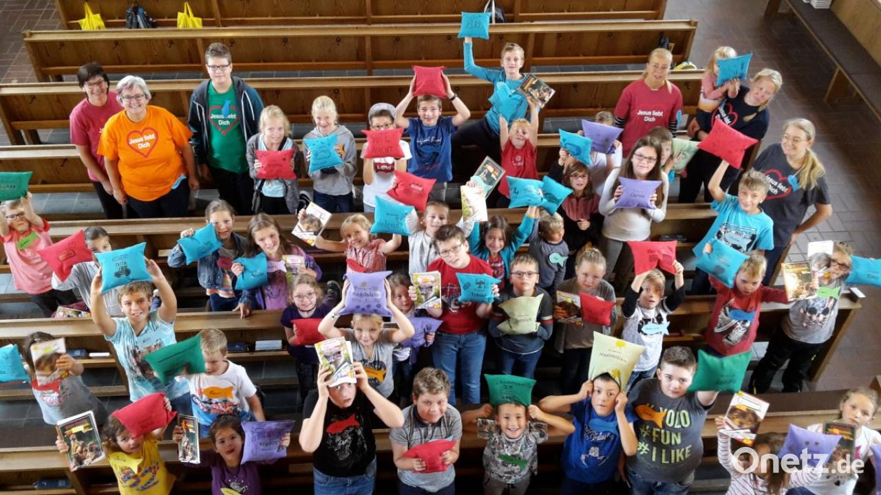 Lieder Singen Kissen Gestalten Und Ratsel Raten Onetz